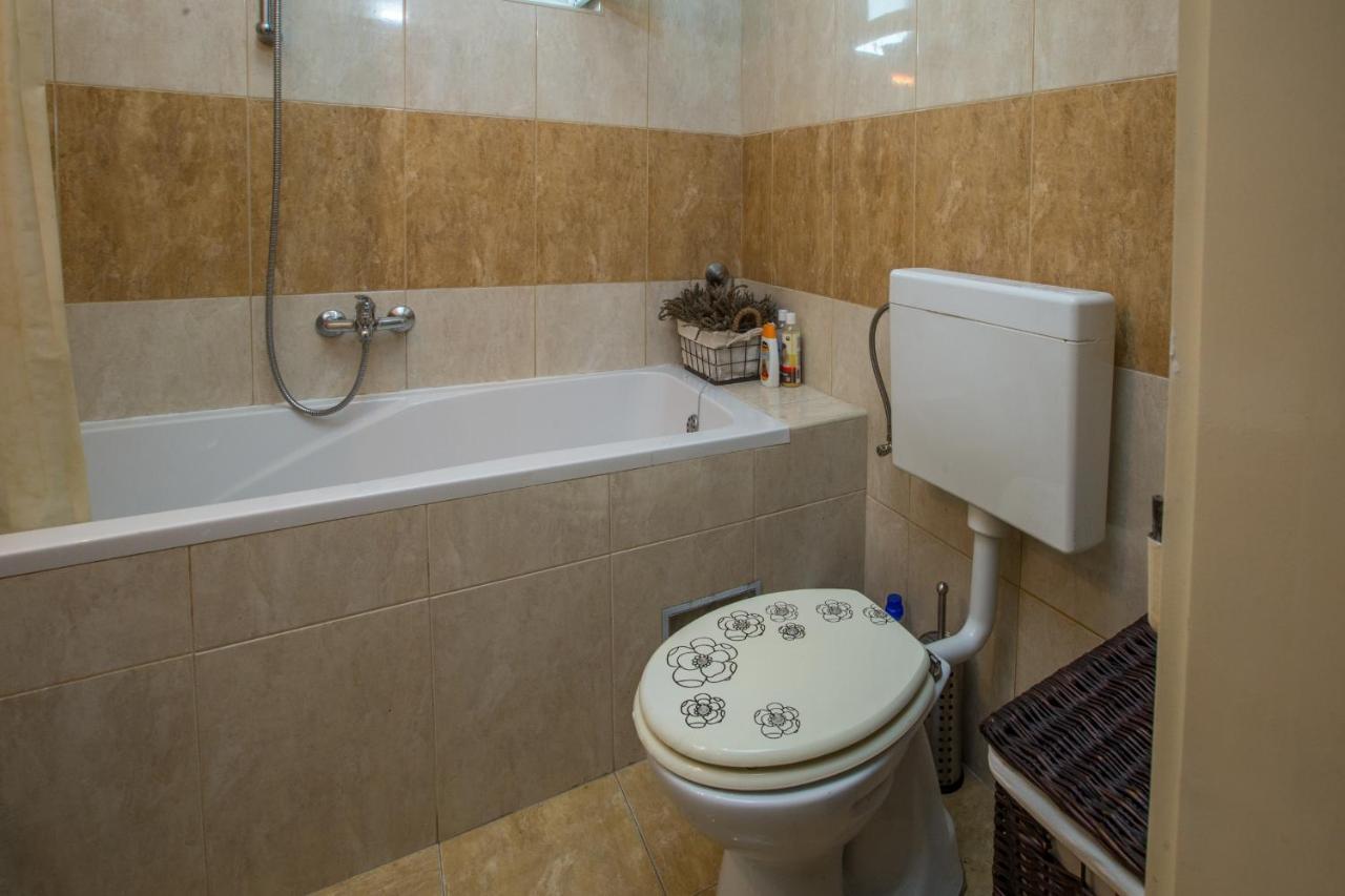 Apartment Valerija Jesenice  Esterno foto
